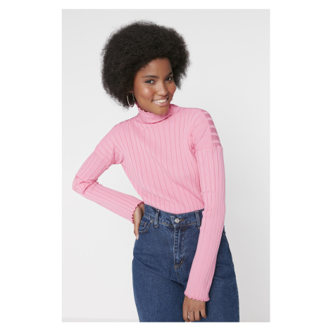 Trendyol růžový vatovaný pletený svetr se stojáčkem