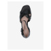 Černé dámské kožené sandály na nízkém podpatku Caprice
