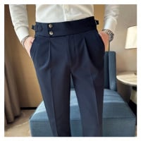 Elegantné pánske nohavice s opaskom a sponou