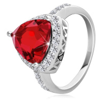 Stříbrný 925 prsten, mohutný červený zirkon - trojúhelník, drobné zirkony, výřezy