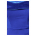 Modré přiléhavé šaty spuštěné na ramena