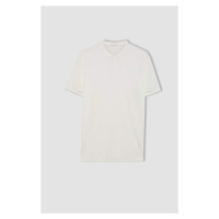 DEFACTO Modern Fit Stand Collar Short Sleeve Polo T-Shirt