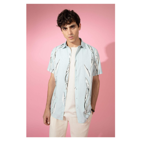 DEFACTO Modern Fit Printed Short Sleeve Shirt