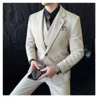 Kvalitní a luxusní oblek obchodní 3v1