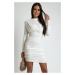 Bílé nařasené mini šaty Nessa