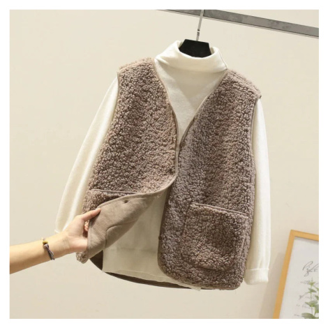 Dámská kožešinová vesta – zkrácený zimní model