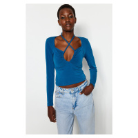 Trendyol Oil Slim Collar Detailed Stretchy Knitted Blouse