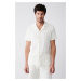 Avva Men's White Clarified Collar Short Sleeve Cotton Regular Fit Towel Shirt