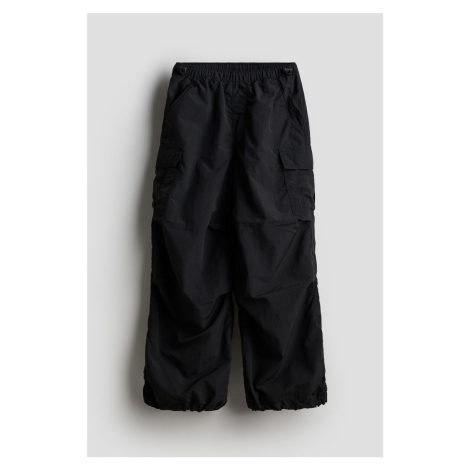 H & M - Nylonové kalhoty parachute - černá H&M