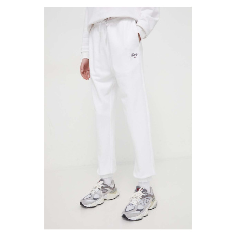 Bavlněné tepláky Tommy Jeans bílá barva Tommy Hilfiger