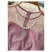 Volánkové šaty s perlami a síťovaným topem