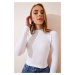 Happiness İstanbul Women's White Ribbed Turtleneck Crop Knitted Blouse