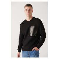 Avva Men's Black Crew Neck 3 Thread Fleece Printed Regular Fit Sweatshirt