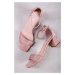 Světle růžové sandály na hrubém podpatku 171830