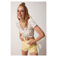 Happiness İstanbul Women's White Floral Pleated Crop Knitted Blouse