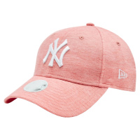 SVĚTLE RŮŽOVÁ DÁMSKÁ KŠILTOVKA NEW ERA WMNS JERSEY ESS 9FORTY NEW YORK YANKEES CAP Meruňková