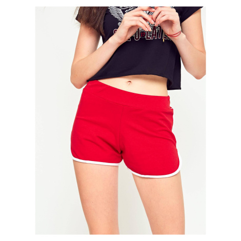 Sports shorts with contrasting trimming red YUPS