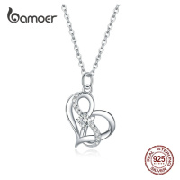 Stříbrný náhrdelník s propletenými srdcem a symbolem nekonečno