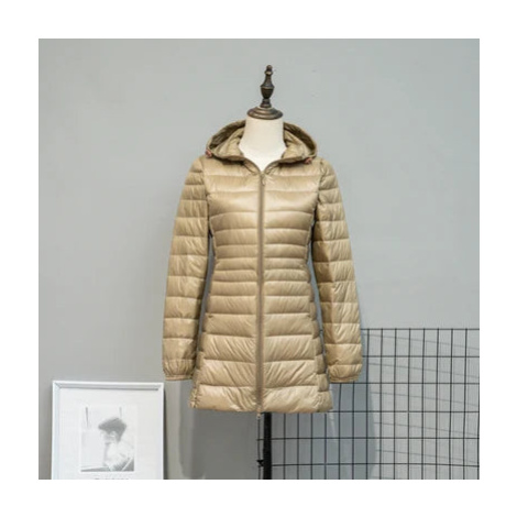 Dlouhá dámská péřová bunda – lehká, větruodolná, zimní s kapucí