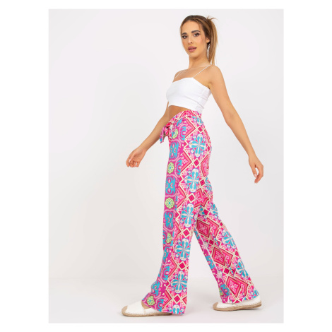 Růžové široké kalhoty ze vzorované látky Fashionhunters