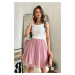 Bílo-růžové krátké šaty s týlní sukní