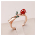 Prsten s červenou růži