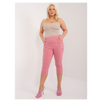 Prašně růžové kalhoty větší velikosti s 3/4 nohavicemi