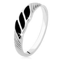 Stříbrný prsten 925, tři černé hladké vlnky, šikmé rýhy