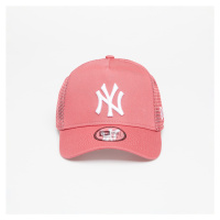 New Era New York Yankees League Essential Trucker Cap Pink