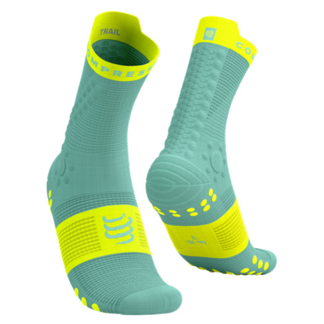 COMPRESSPORT Cyklistické ponožky klasické - PRO RACING V4.0 TRAIL - světle zelená/žlutá