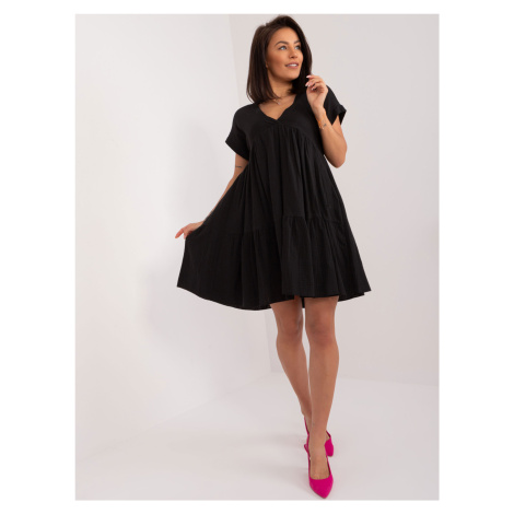 Černé oversize mini šaty s výstřihem -black Černá