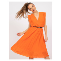 Oranžové midi šaty s psaníčkovým Marine výstřihem