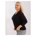 Dámská černá halenka plus size s nášivkou