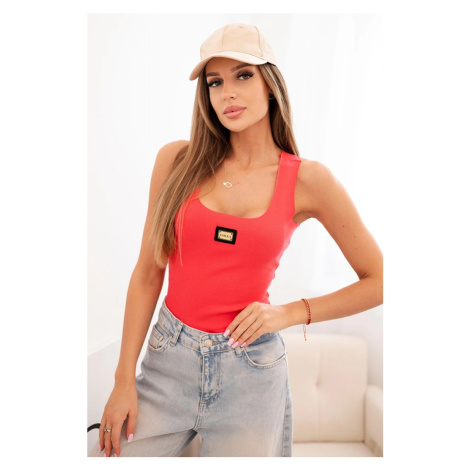 Kesi Dámský pruhovaný top s ramínky a ozdobnou nášivkou Dole Barva: Červená