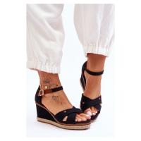 Dámské sandály na klínku Černá s Woman Key model 20116394 - Inello