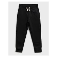 Černé klučičí dětské tepláky GAP Logo tonal joggers