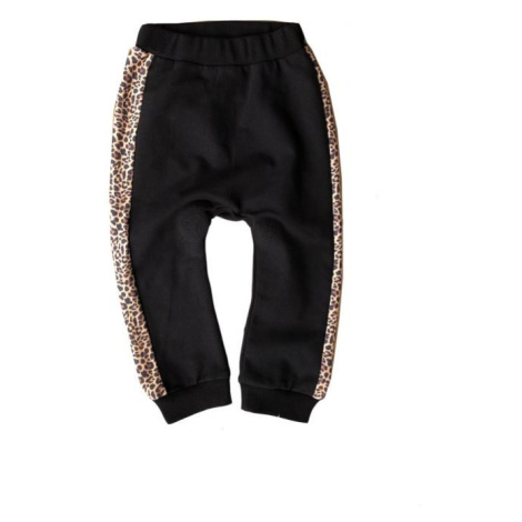 Černé kalhoty s leopardím vzorem na boku pro dívky