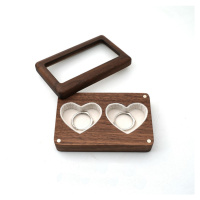 Dřevěná krabička na prstýnky Hearties