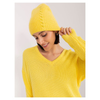 Žlutá dámská pletená čepice
