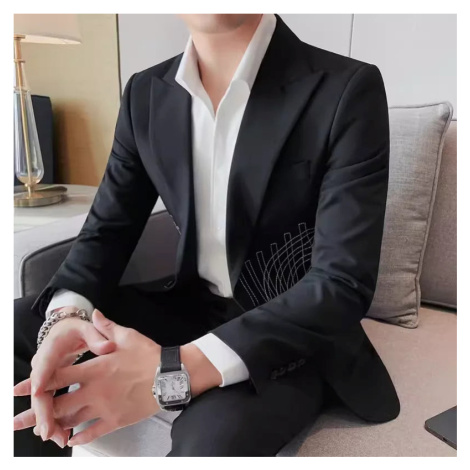 Elegantní pánské sako – jednořadé s rozparkem vzadu