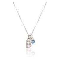Stříbrný náhrdelník s modrým kamínkem a písmenem B SVLN0324XH2BI0B