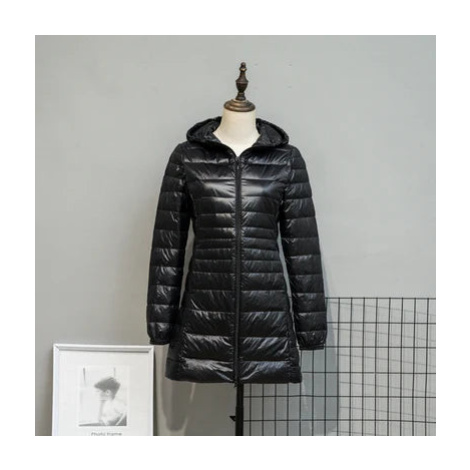 Dlouhá dámská péřová bunda – lehká, větruodolná, zimní s kapucí