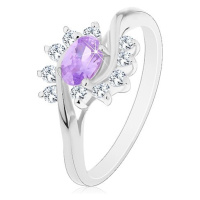 Třpytivý prsten ve stříbrné barvě, světle fialový oválný zirkon, čiré oblouky