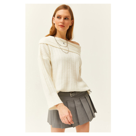 Olalook Women's White Madonna Collar Ribbed Loose Knitwear Sweater