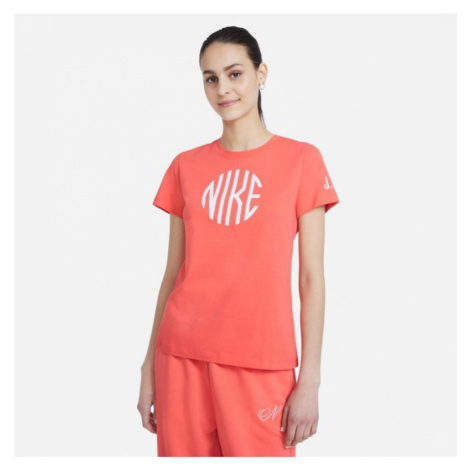 Dámská sportovní trička Nike >>> vybírejte z 419 triček Nike ZDE | Modio.cz