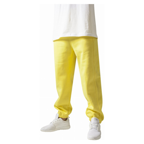 Pánské tepláky // Urban Classics Sweatpants yellow