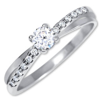 Brilio Půvabný prsten s krystaly z bílého zlata 229 001 00810 07 58 mm