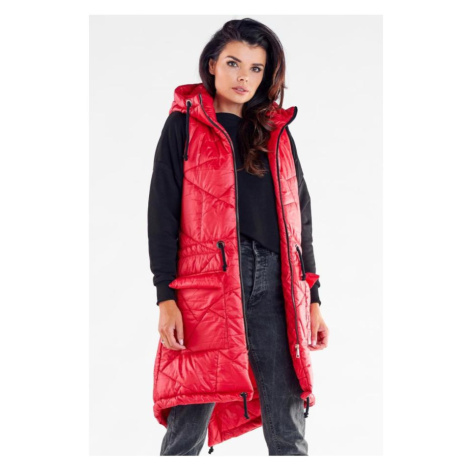 Dlouhá prošívaná vesta červené barvy
