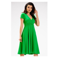 Zelené midi šaty s obálkovým výstřihem