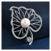 Éternelle Brož s bílou perlou a zirkony Leona B8039-xz778 Stříbrná